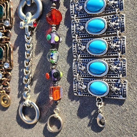 Bundle lot 4 bracelets fashion costume jewelry art glass heart cancer pink blue - Picture 3 of 7